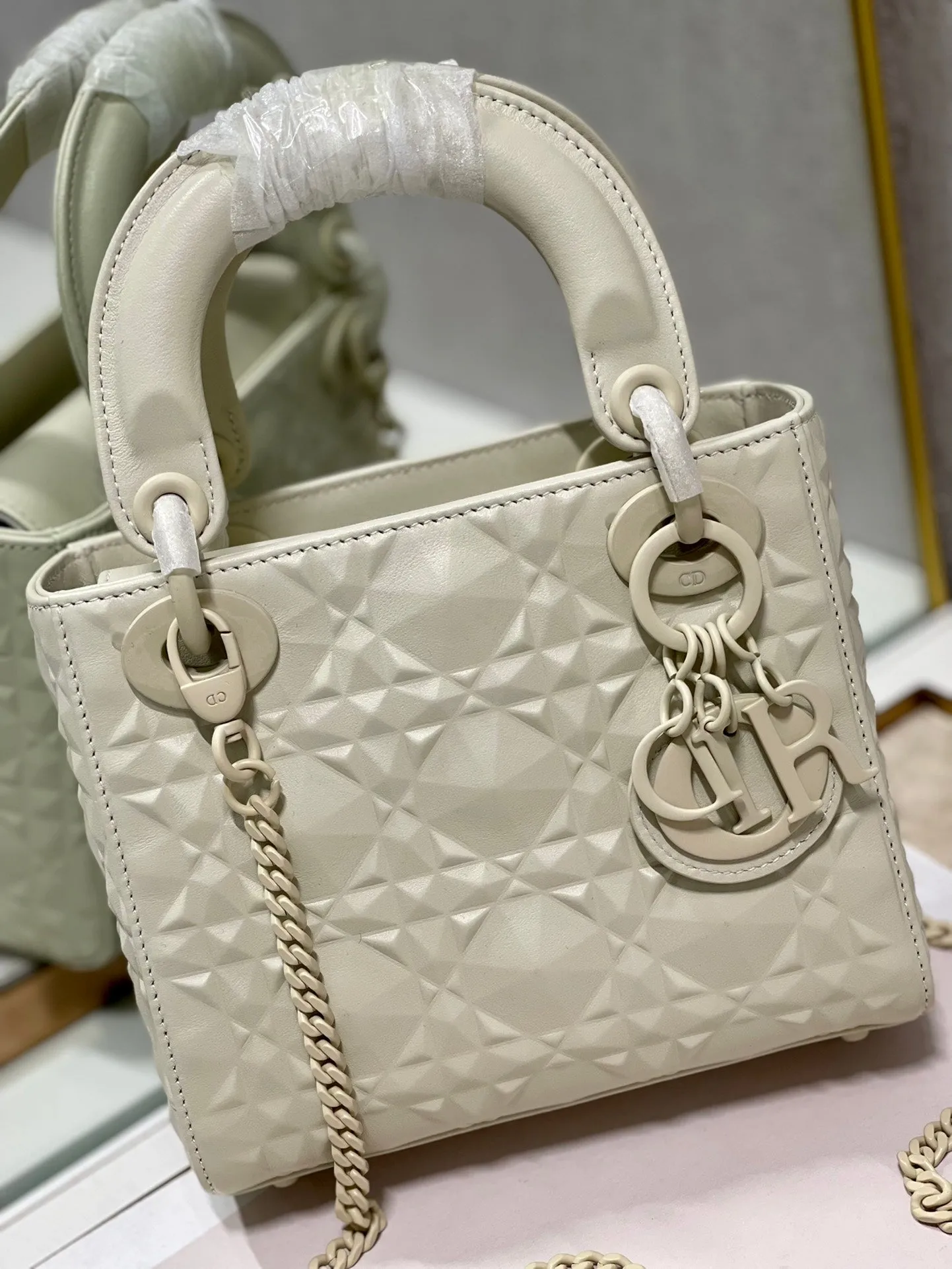 DI Mini Lady Bag Latte Cannage with Beaded Motif, Beige, For Women Women’s Handbags, Crossbody Bags, 18cm CD M0505INEA_M030