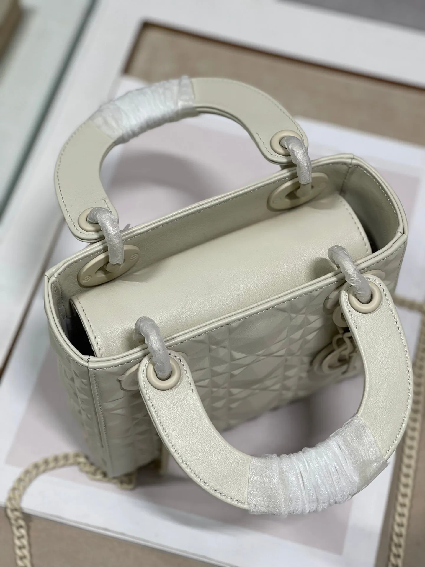 DI Mini Lady Bag Latte Cannage with Beaded Motif, Beige, For Women Women’s Handbags, Crossbody Bags, 18cm CD M0505INEA_M030