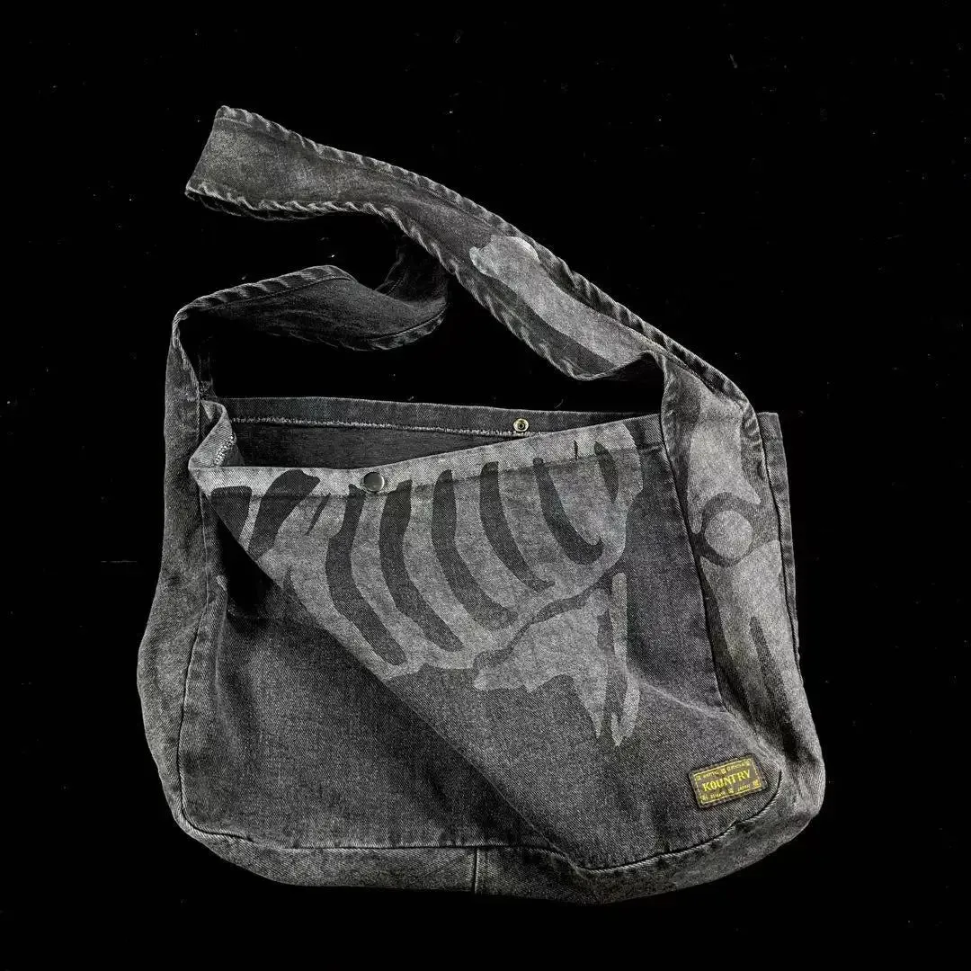 Japanese Bone Retro Cowboy Versatile Messenger Shoulder Bag